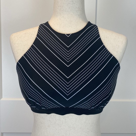 Athleta Chevron High Neck Strappy Swim Top Padded Halter Underwire Size 34 D/ DD - Picture 4 of 14